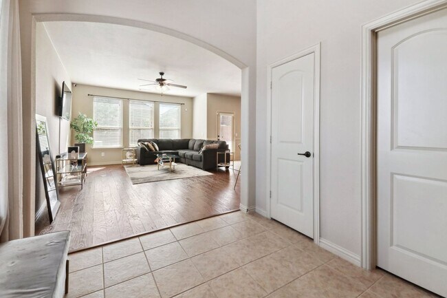 Foto del edificio - 875 Merino Drive