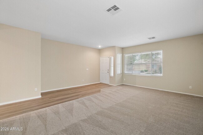 Foto del edificio - 9806 W Horse Thief Pass