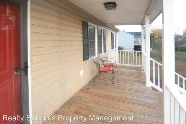 Building Photo - 3 br, 2 bath House - 788 Oakville Road