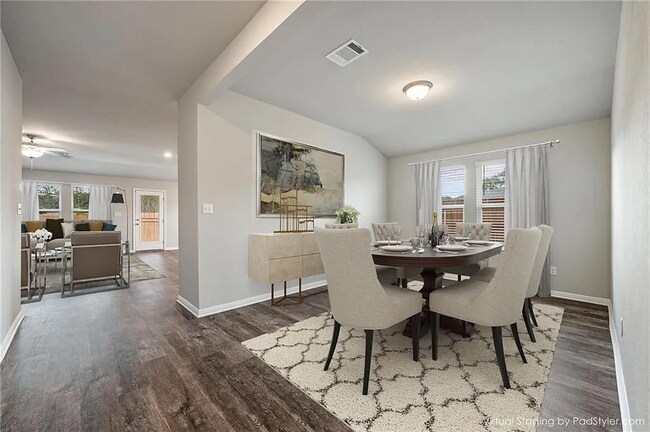 Foto del edificio - 1516 Longhorn Ranch Dr