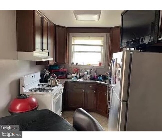 Building Photo - 6133 Algard St
