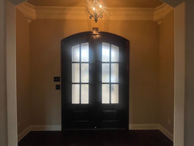 Foto del edificio - North Bossier Beauty in Tiburon Subdivision