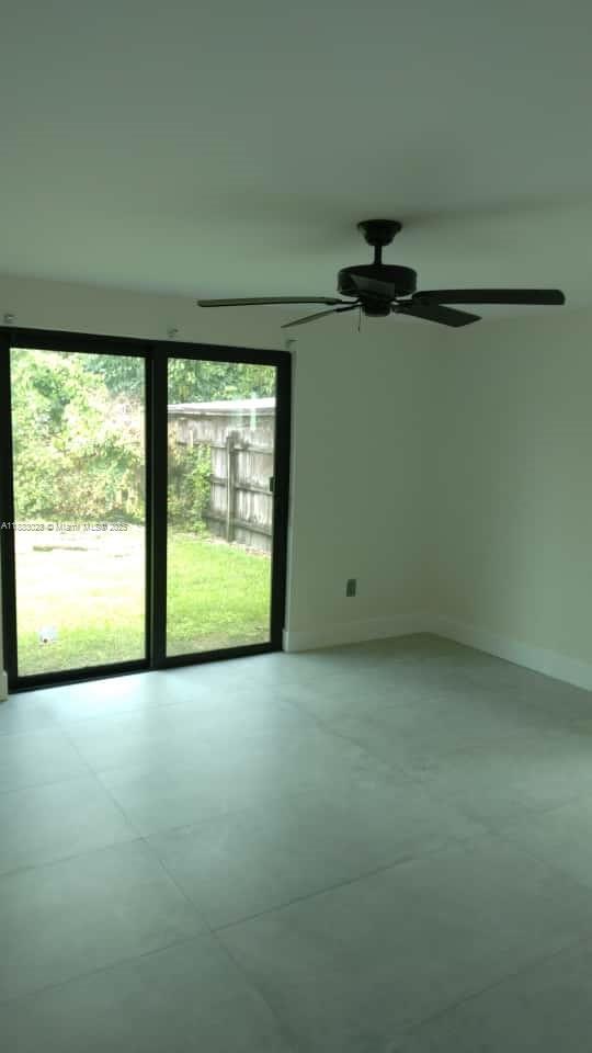 Foto del edificio - 9703 NW 5th Ave