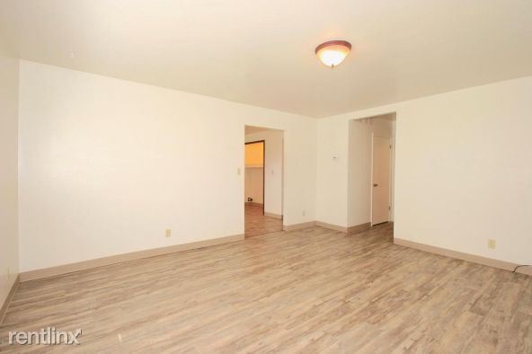 Foto del edificio - 2 br, 1 bath House - 1500 Tremper Drive