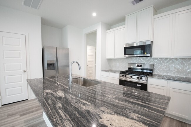 Building Photo - 10217 Berkeley Spgs Trl