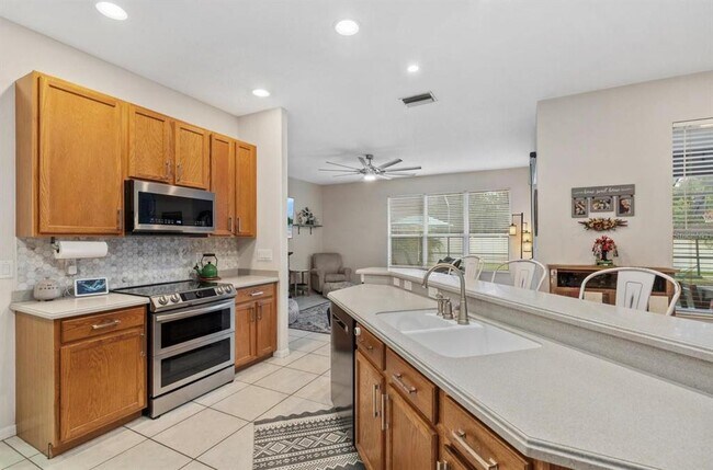 Foto del edificio - 1602 Pinyon Pine Dr