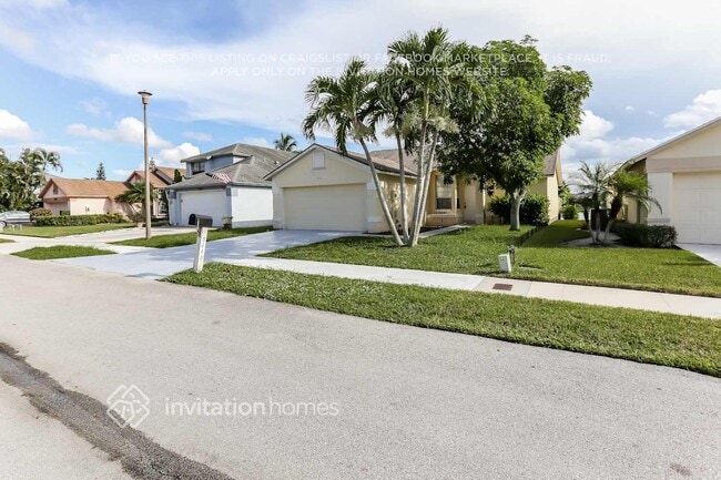 Building Photo - 5040 Foxhall Dr N