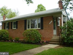 Foto del edificio - 9923 Mayfield Dr