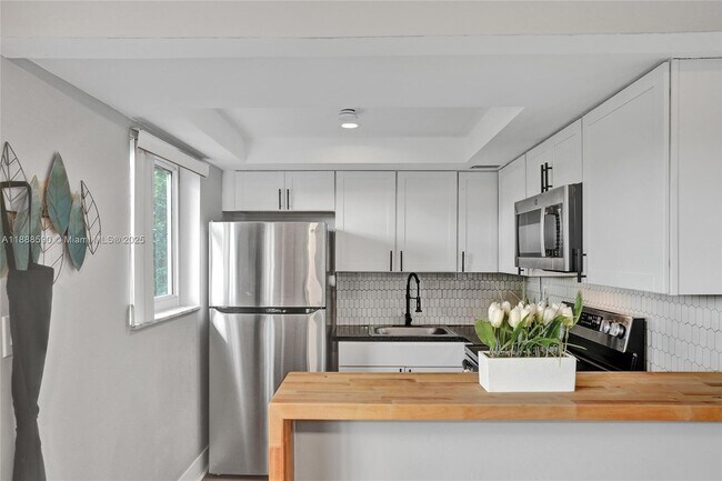 Foto del edificio - 335 SW 20th St