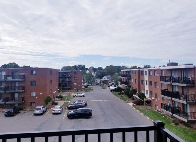 Foto del edificio - 900 Governors Dr