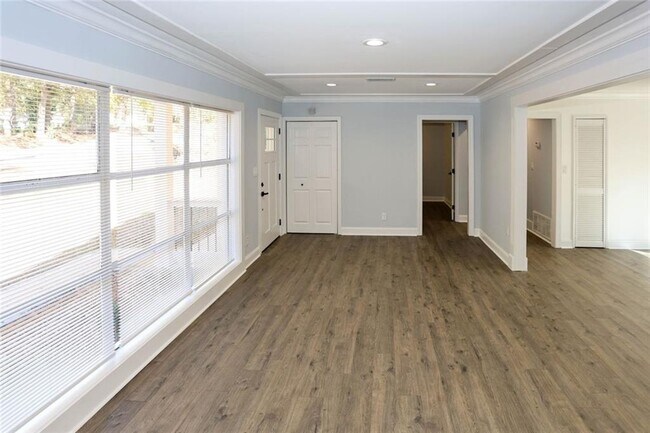 Building Photo - 1508 Peachcrest Rd