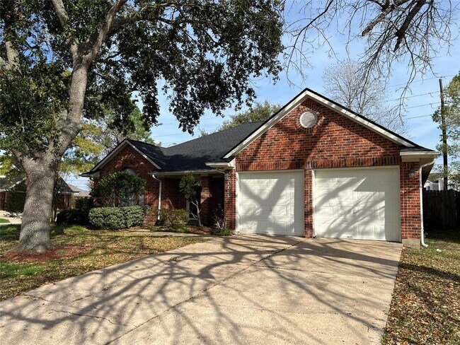 Foto del edificio - 4803 Meadowglen Dr
