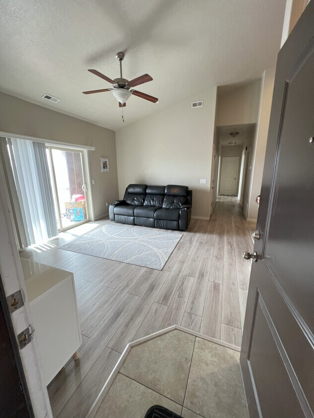 203 E Jordan Ridge Blvd Unit 209, Saratoga Springs, UT 84045 Condo