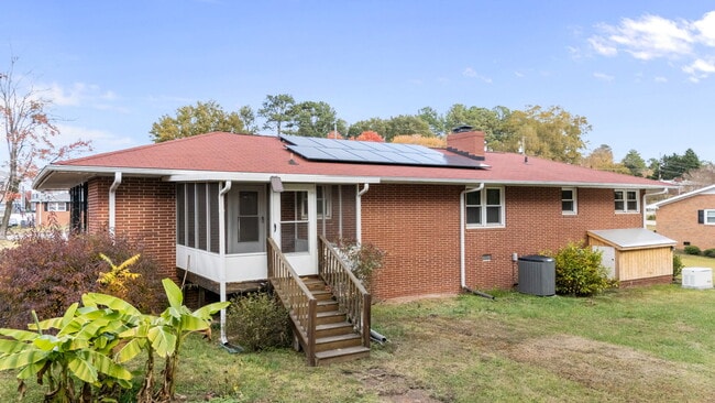 Foto del edificio - 4104 Jane Ln