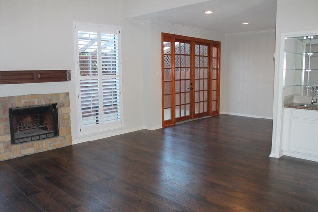 Foto del edificio - 1116 Bering Dr