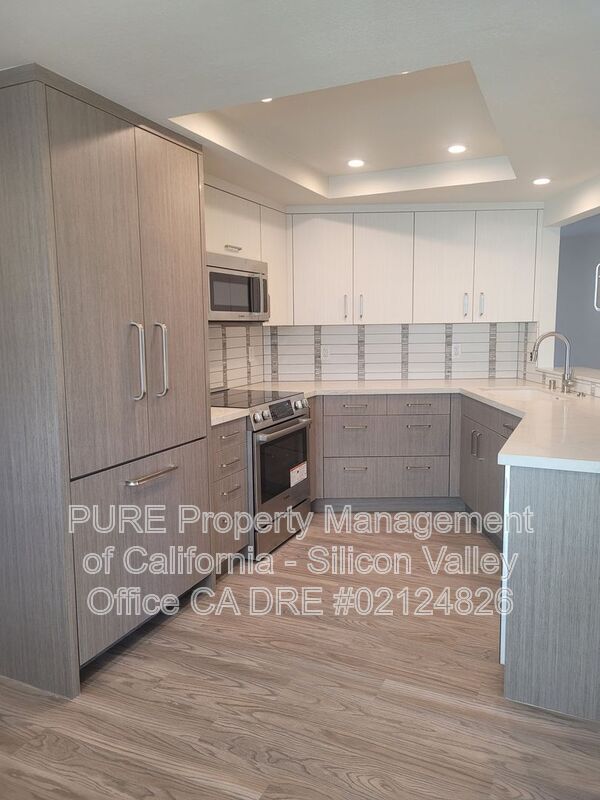 Building Photo - 7216 Clarendon St