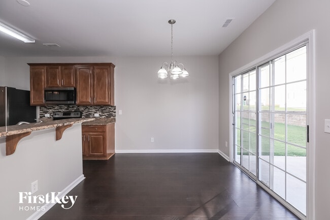 Foto del edificio - 9326 Longstone Ln