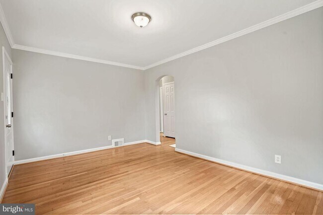 Foto del edificio - 875 N Greenbrier St