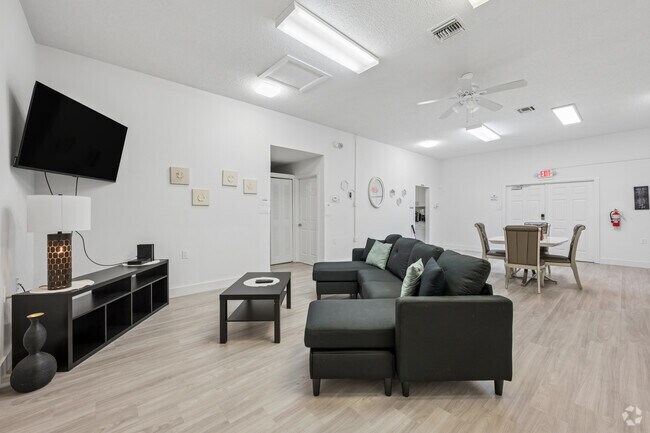 Salón del Clubhouse - Haven on Canal Apartments