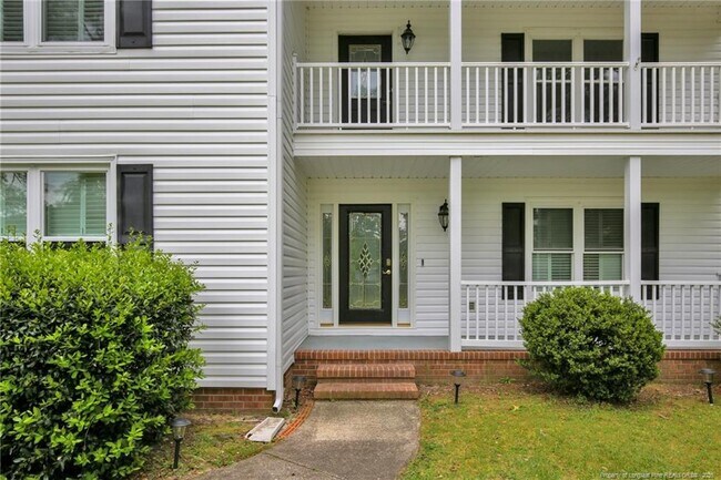 Foto del edificio - 853 Foxcroft Dr