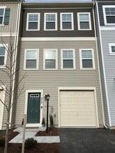 Building Photo - 217 Crofton Ct