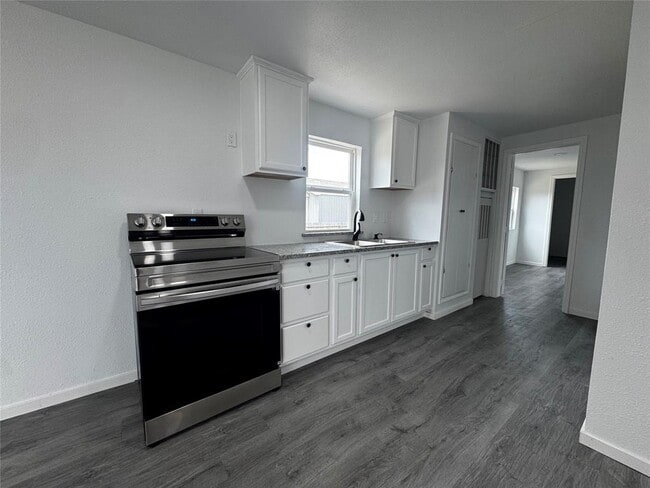 Building Photo - 662 Rd 5606
