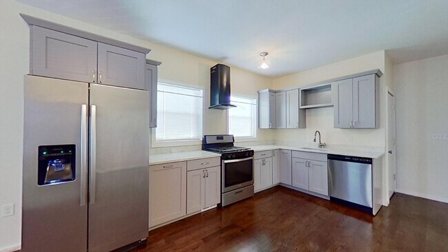 Building Photo - 30 Hazelwood St