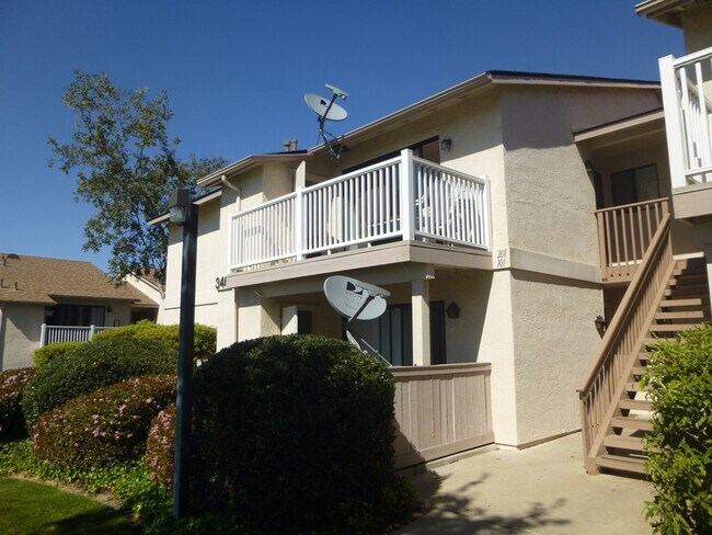 Building Photo - Upstairs Condo in Orcutt Area