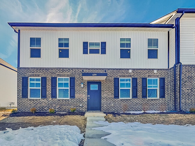 Building Photo - 6199 Rhinecliff Dr