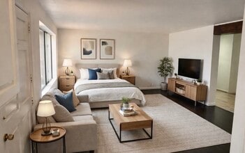 Building Photo - 2528 E Lee St