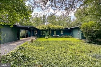 Building Photo - 108 Rosedale Ln