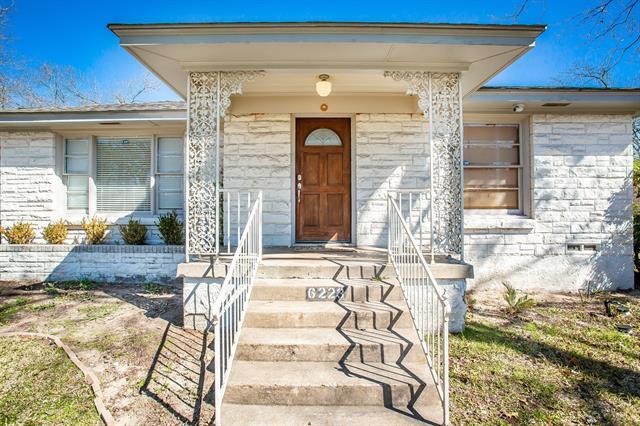 Foto del edificio - 6223 Hollis Ave