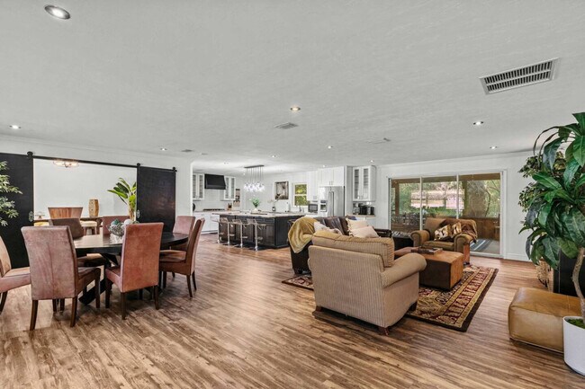 Foto del edificio - 2821 NW 4th Ln