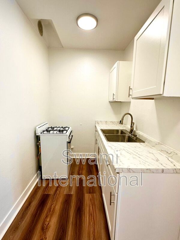 Foto del edificio - 521 N Avalon Blvd