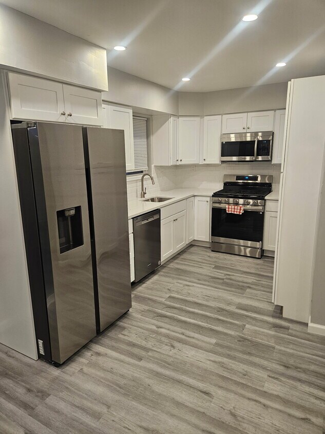Kitchen - 87 Tansboro Rd