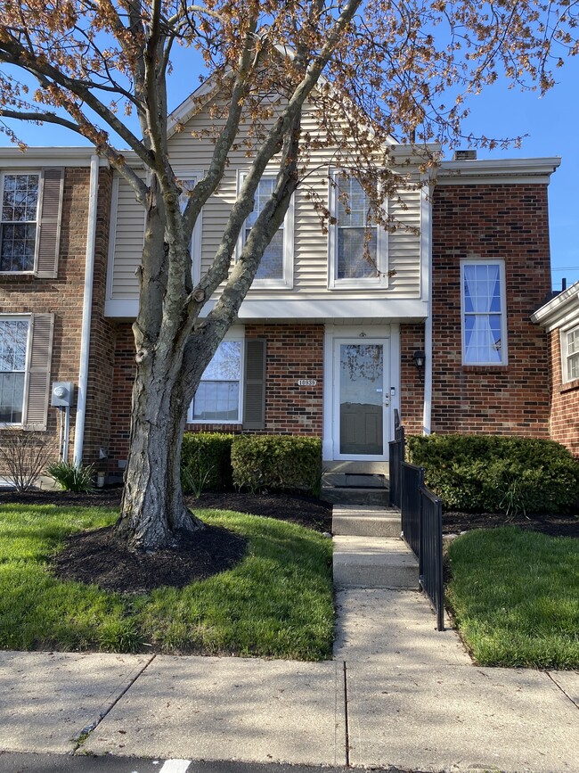 Building Photo - 10939 Barrington Ct
