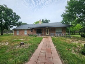 Building Photo - 3642 County Rd 1020