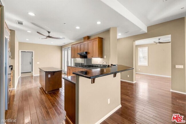 Foto del edificio - 3 br, 3.5 bath House - 1272 Esperanza Trl