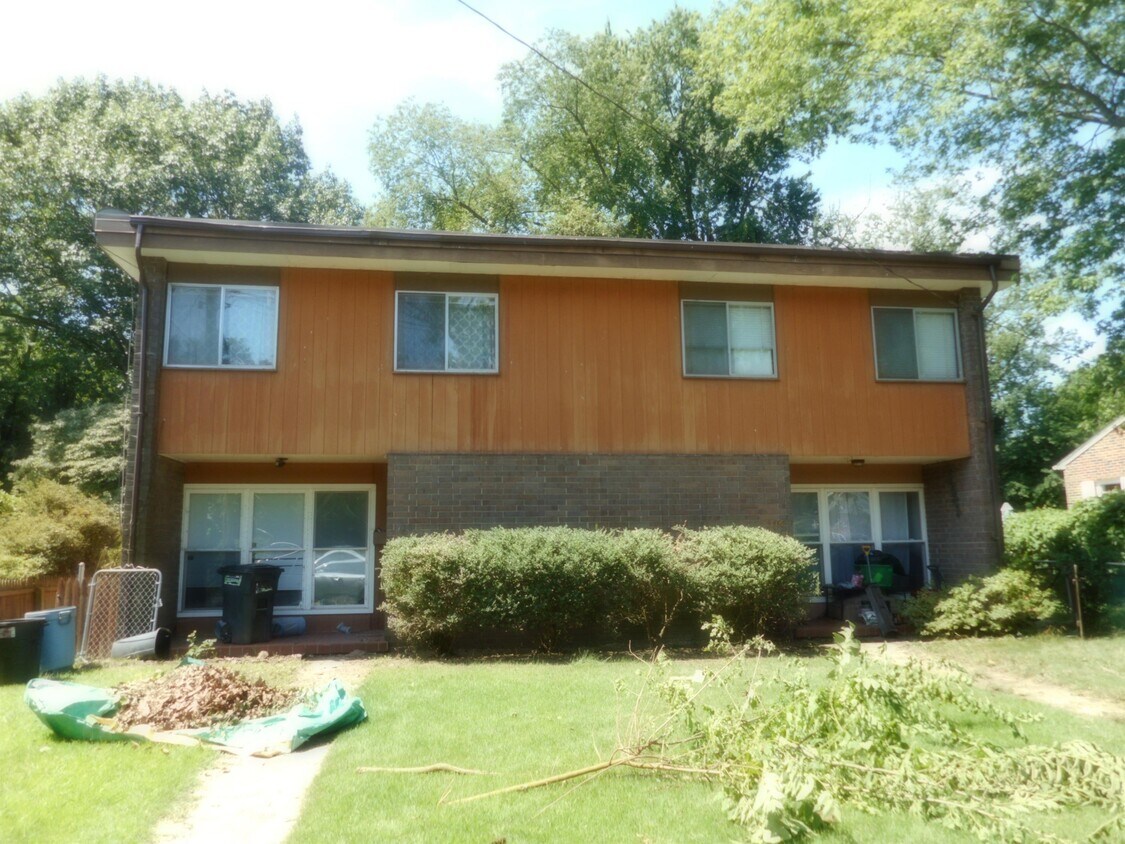 Building Photo - 714 Chesapeake Dr