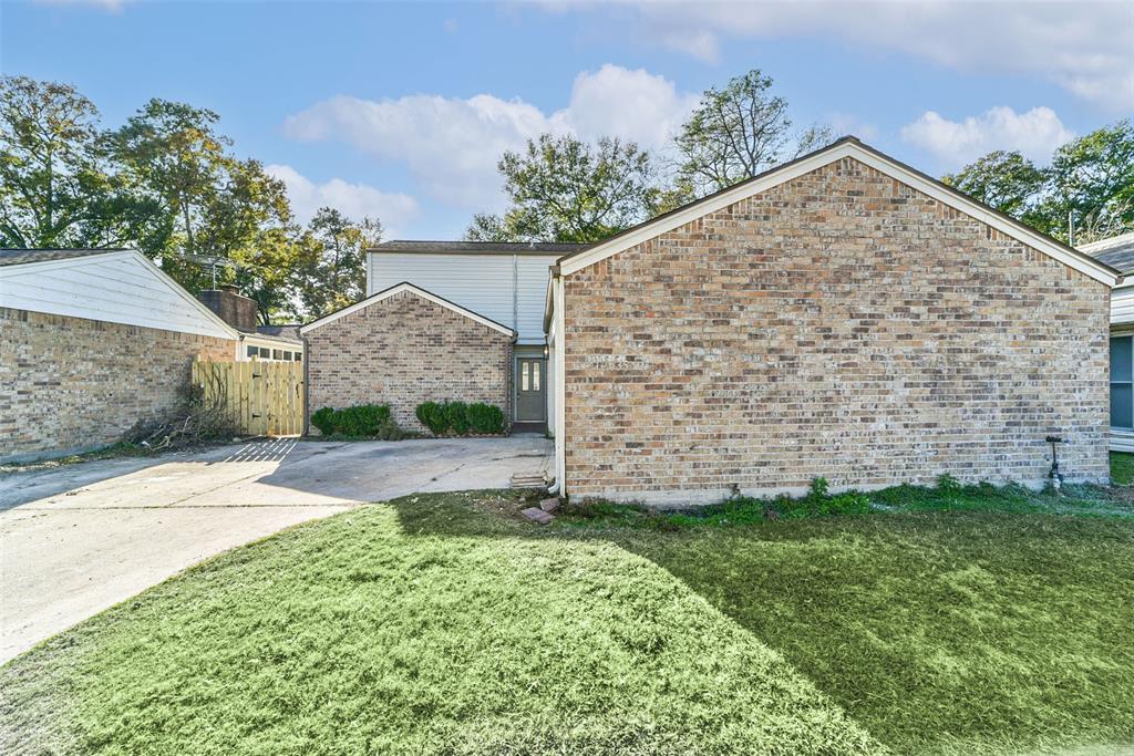 12035 Champion Forest Dr, Houston, TX 77066 House Rental in Houston, TX