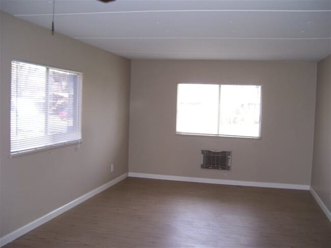Foto del edificio - 5934 Cohn Ave