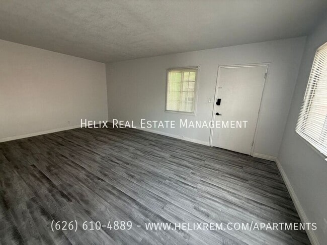 Foto del edificio - 330 N Curtis Ave