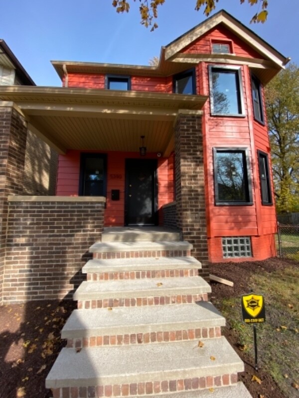 Building Photo - 5390 Fischer St