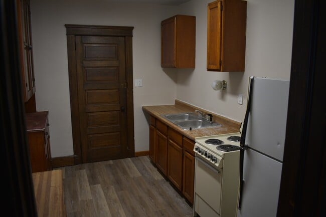 Building Photo - 1309 Middle Ave