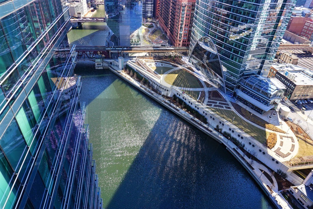 Primary Photo - 343 W Wolf Point Plaza