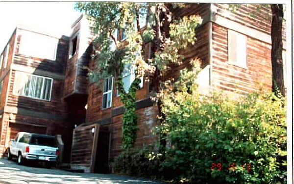 Building Photo - 3145 Union St