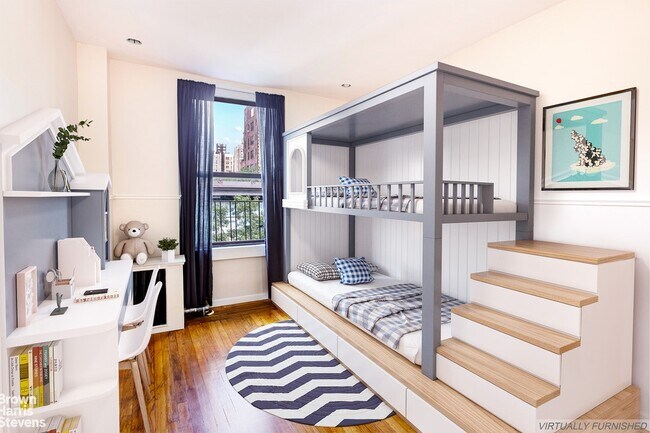 Building Photo - 10 W 93rd St