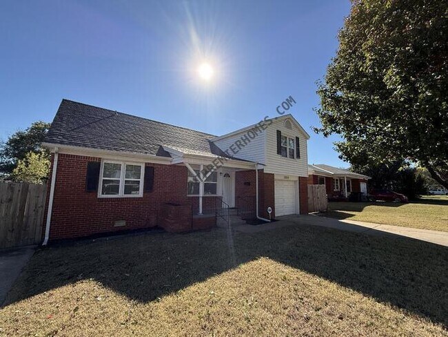 Photo - 3220 SE 20th St House