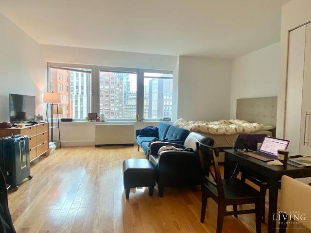 Foto principal - 0 bedroom in New York NY 10038