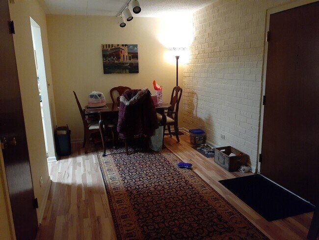 Foto del edificio - 3222 Sanders Rd